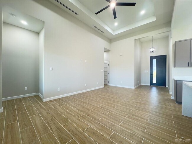 Building Photo - 1003 Durango Dr