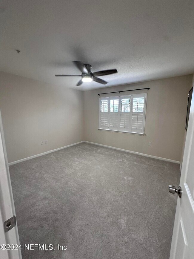 Building Photo - 400 Timberwalk Ct