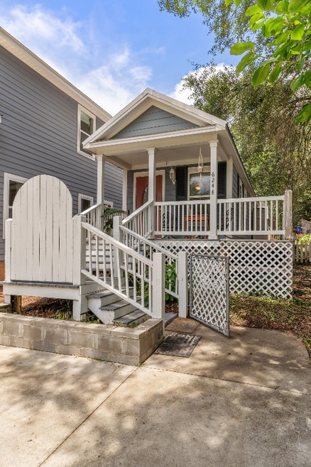 Building Photo - 624 W 7th Ave