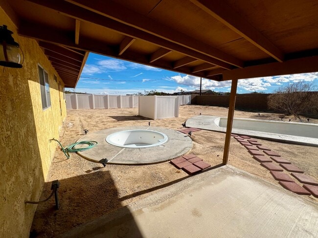 Building Photo - 74071 Playa Vista Dr