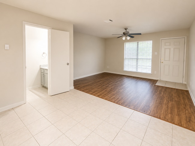 Building Photo - Trails Place Apartment Homes