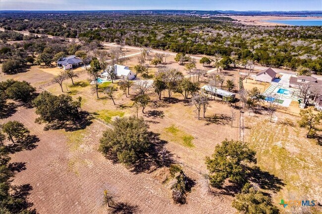 Building Photo - 8301 Brewer Ln