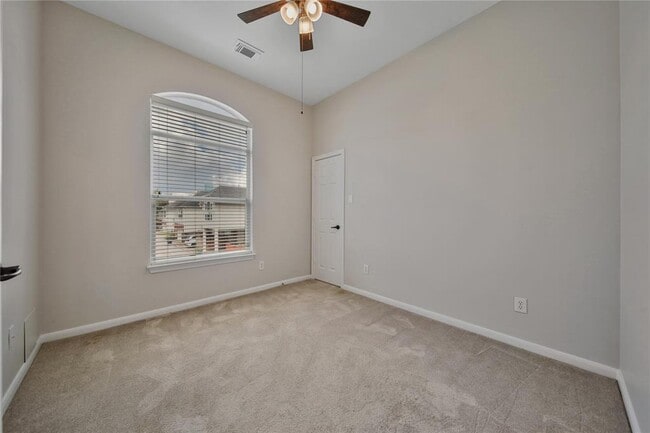 Building Photo - 1747 Aden Dr