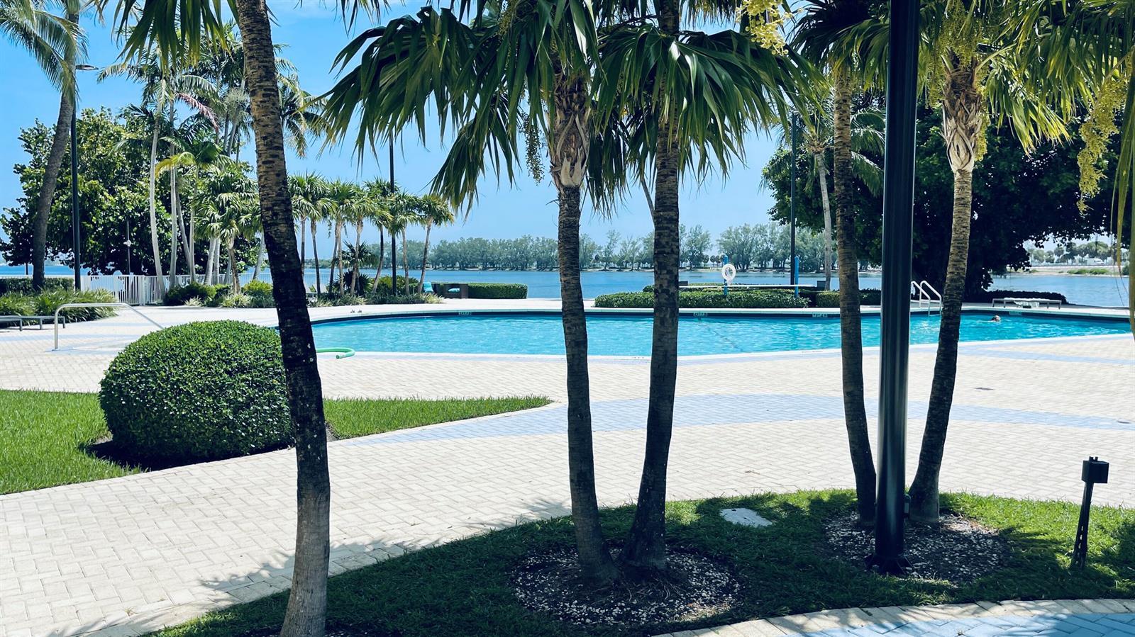 Building Photo - 2451 Brickell Ave