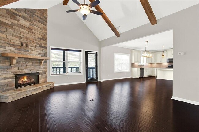 Building Photo - 309 Trappers Bluff