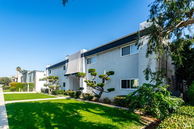 Primary Photo - Welcome to the Beautiful Cameo Apartments in Prime Torrance