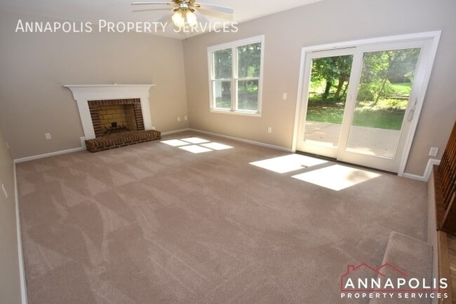 Building Photo - 3144 Stonehenge Dr