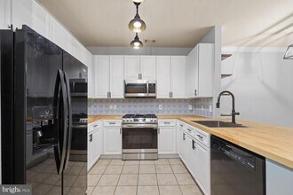 Building Photo - 9480 Virginia Center Blvd