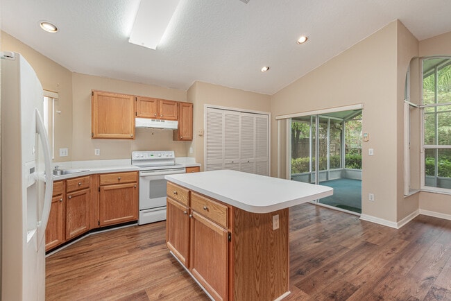 Building Photo - 1611 Sand Key Cir