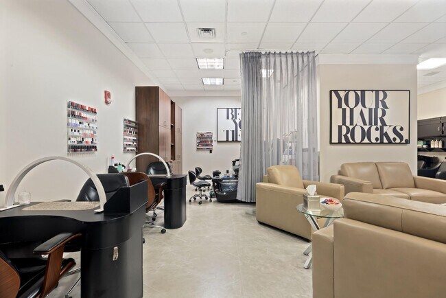 Building Photo - 5070 Lake Catalina Dr