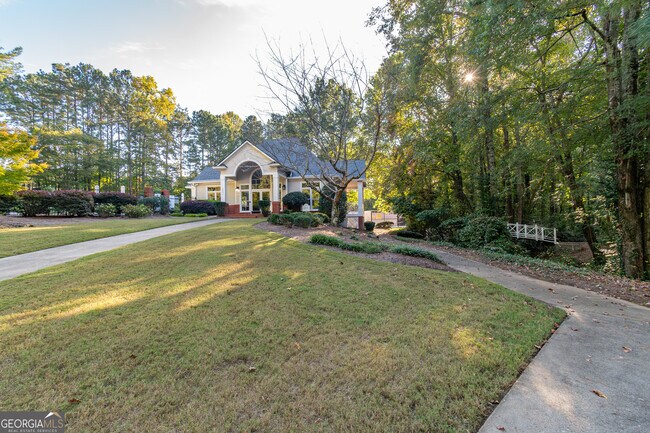 Building Photo - 651 Briarleigh Way