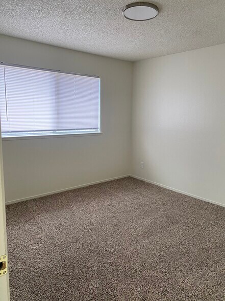 Building Photo - 3136 W Austin Way