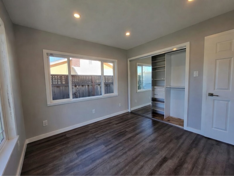 Building Photo - 170 S 30th St