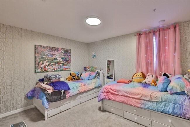 Building Photo - 9454 Channing Hill Dr