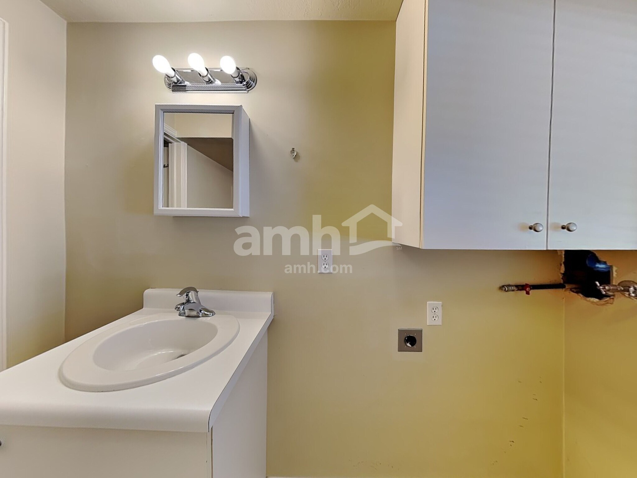 Building Photo - 1496 N 2150 W