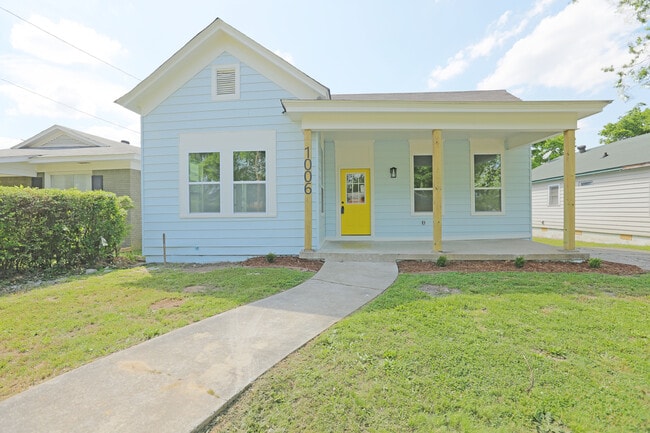Building Photo - 1006 S Cross St