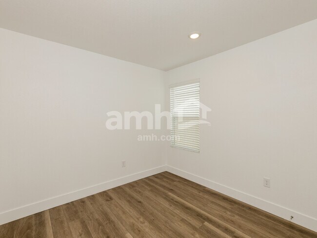 Building Photo - 9530 Aldersyde Dr