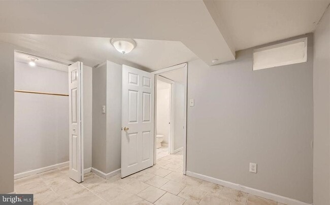 Building Photo - 2129 Parksley Ave