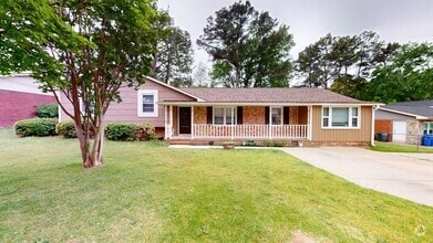 Building Photo - 3 Bedroom with 2 Living Rooms & finished b...