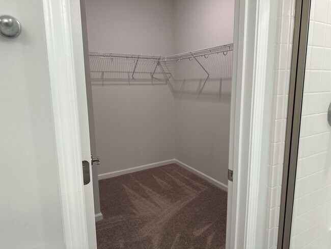 Building Photo - 5029 Castleoak Dr