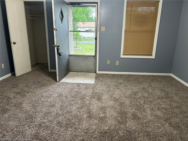 Building Photo - 4716 S 30th St