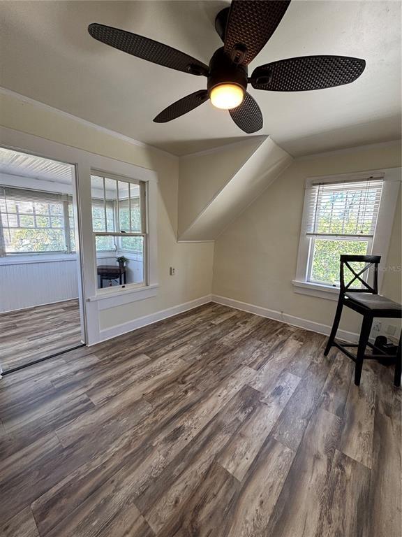 Building Photo - 810 22nd Ave N