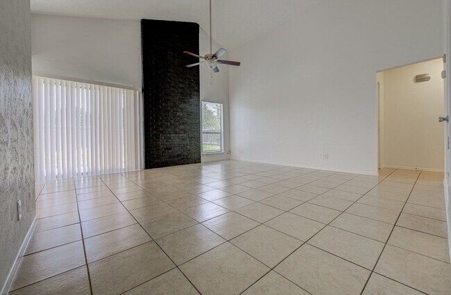 Building Photo - 1200 Westcott Dr