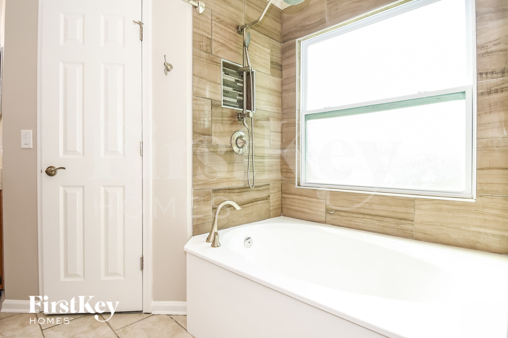 Building Photo - 1332 Lamboll Ave