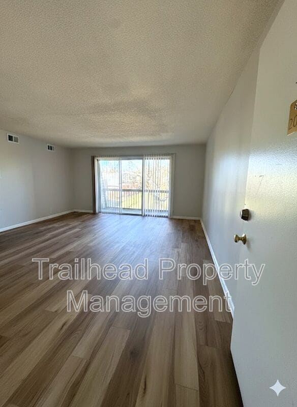 Building Photo - 8440 Newton St