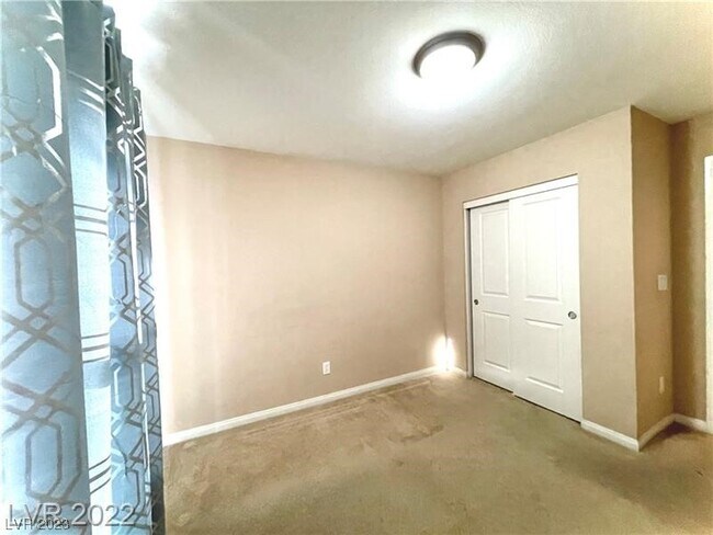 Building Photo - 9912 Blue Villa Ct