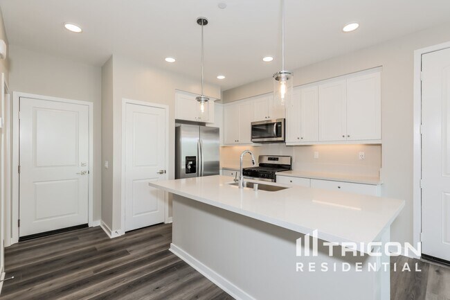 Building Photo - 24811 Padre Ct