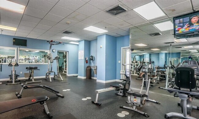 Building Photo - 800 N Miami Ave