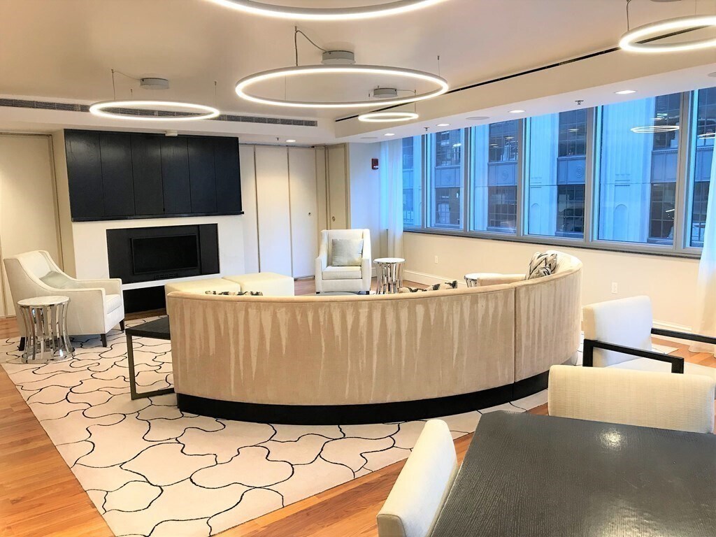 Building Photo - 1 Charles St S