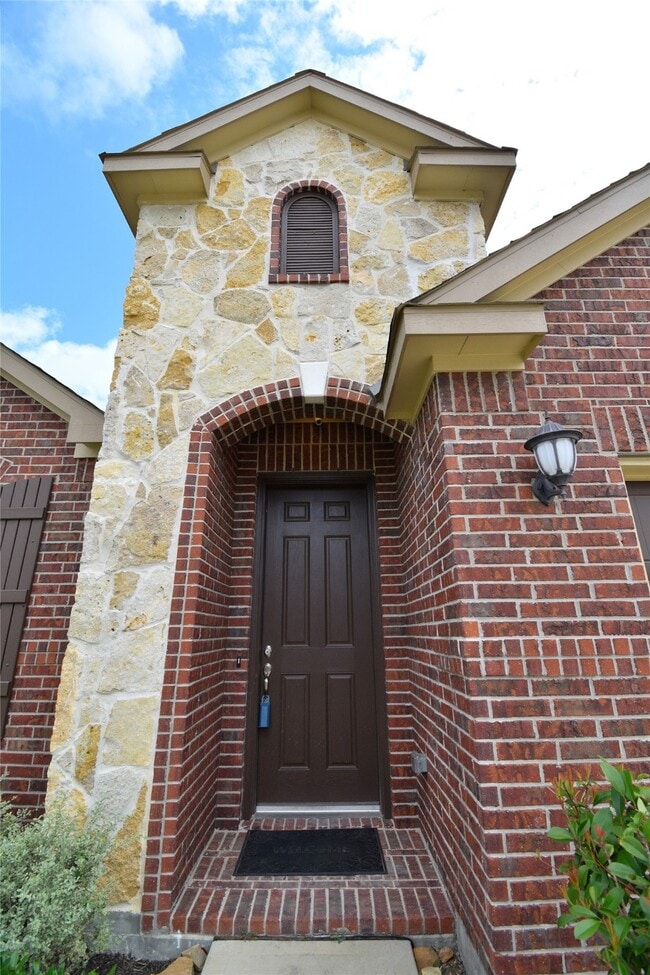 Building Photo - 24610 Windmill Canyon Ln