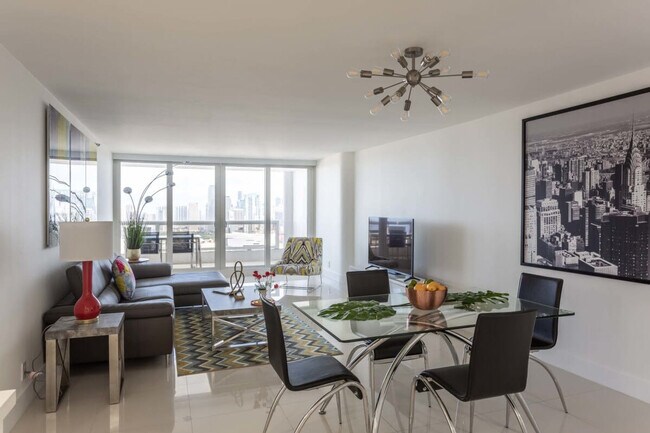Building Photo - 601 Biscayne Blvd