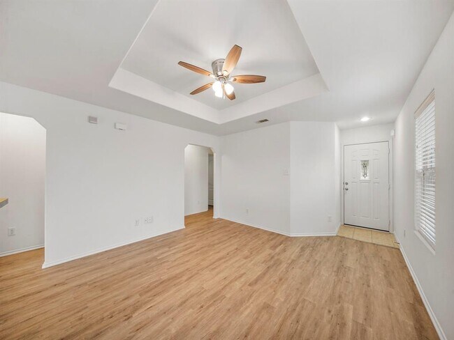 Building Photo - 526 Enchanted Springs Dr