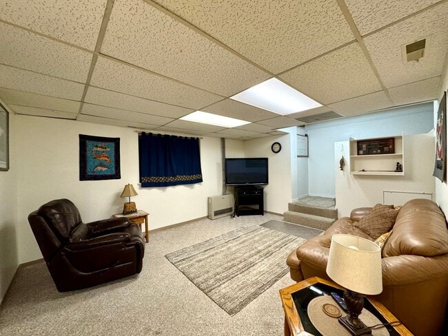 Building Photo - SEASONAL K-BEACH IN-LAW APARTMENT