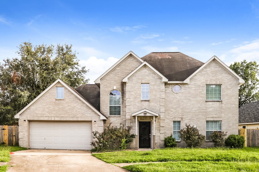 Primary Photo - 20415 Blue Beech Dr