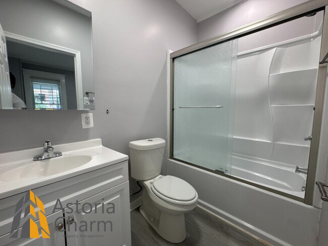 Building Photo - Updated 4 Bedroom Home in the Heart of Bal...