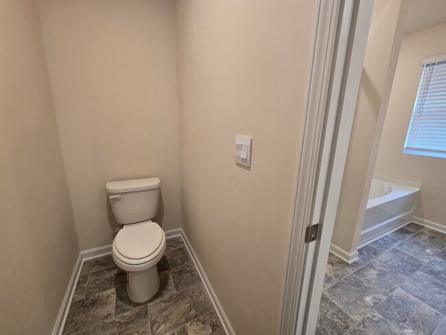 Building Photo - 4053 Crimson Pass