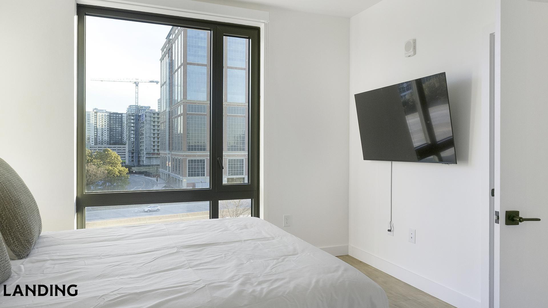 Building Photo - 1007 S Mint St