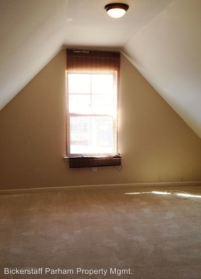 Building Photo - 4 br, 2 bath House - 70 Misty Forest Dr