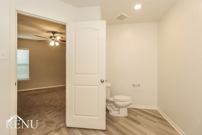 Building Photo - 25365 Cypress Bend Dr