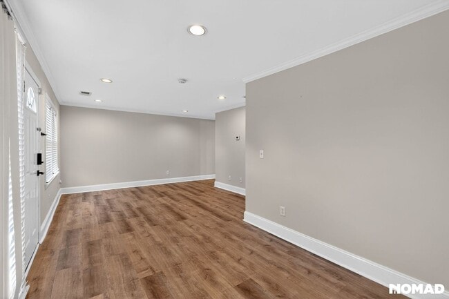 Building Photo - 75 E Wesley Rd NE