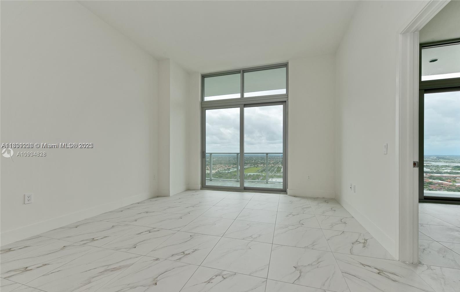 Building Photo - 2000 Metropica Way