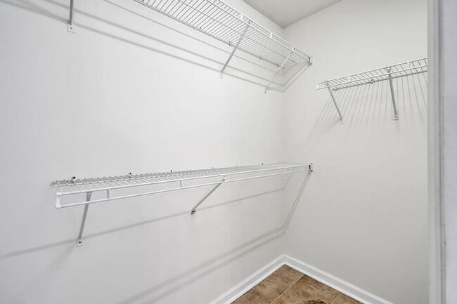 Building Photo - Freshly Painted! New Luxury Vinyl Plank Floors! Updated Lighting! Pool View Unit! Cape Cottages C...