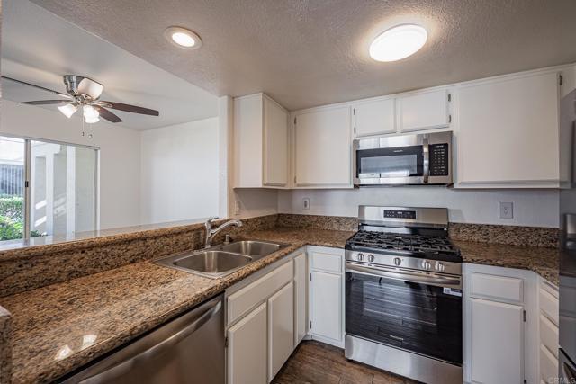 Building Photo - 420 Stoney Point Way