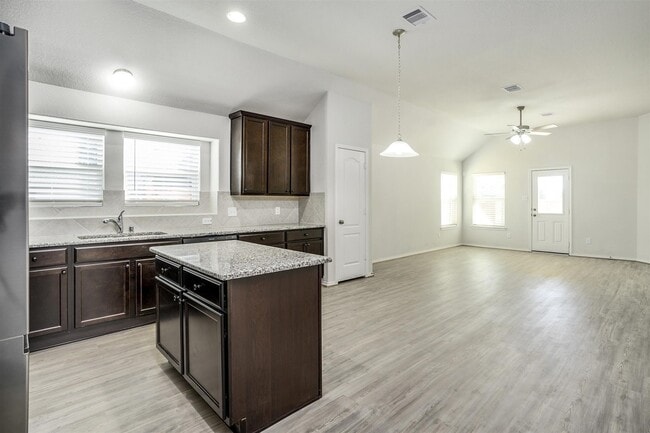 Building Photo - 3107 Andlor Hills Dr