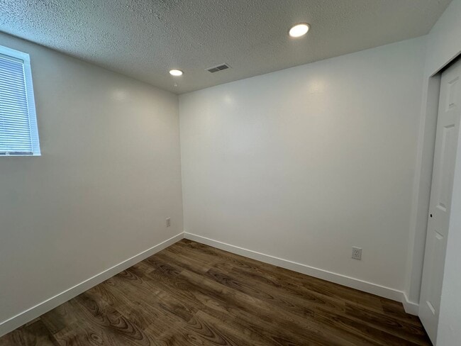 Building Photo - 2350 W 6000 S