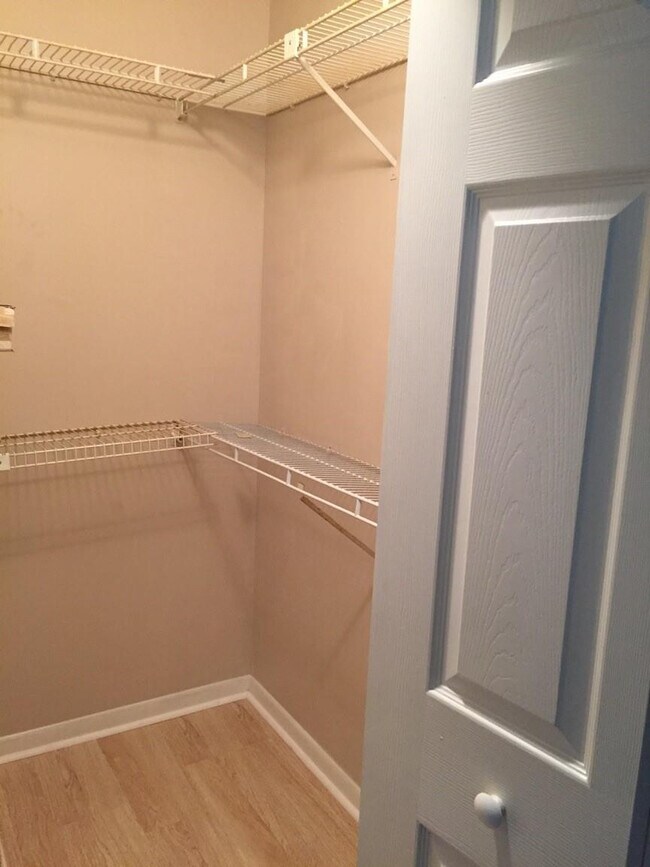 Building Photo - 1100 SW 128th Terrace